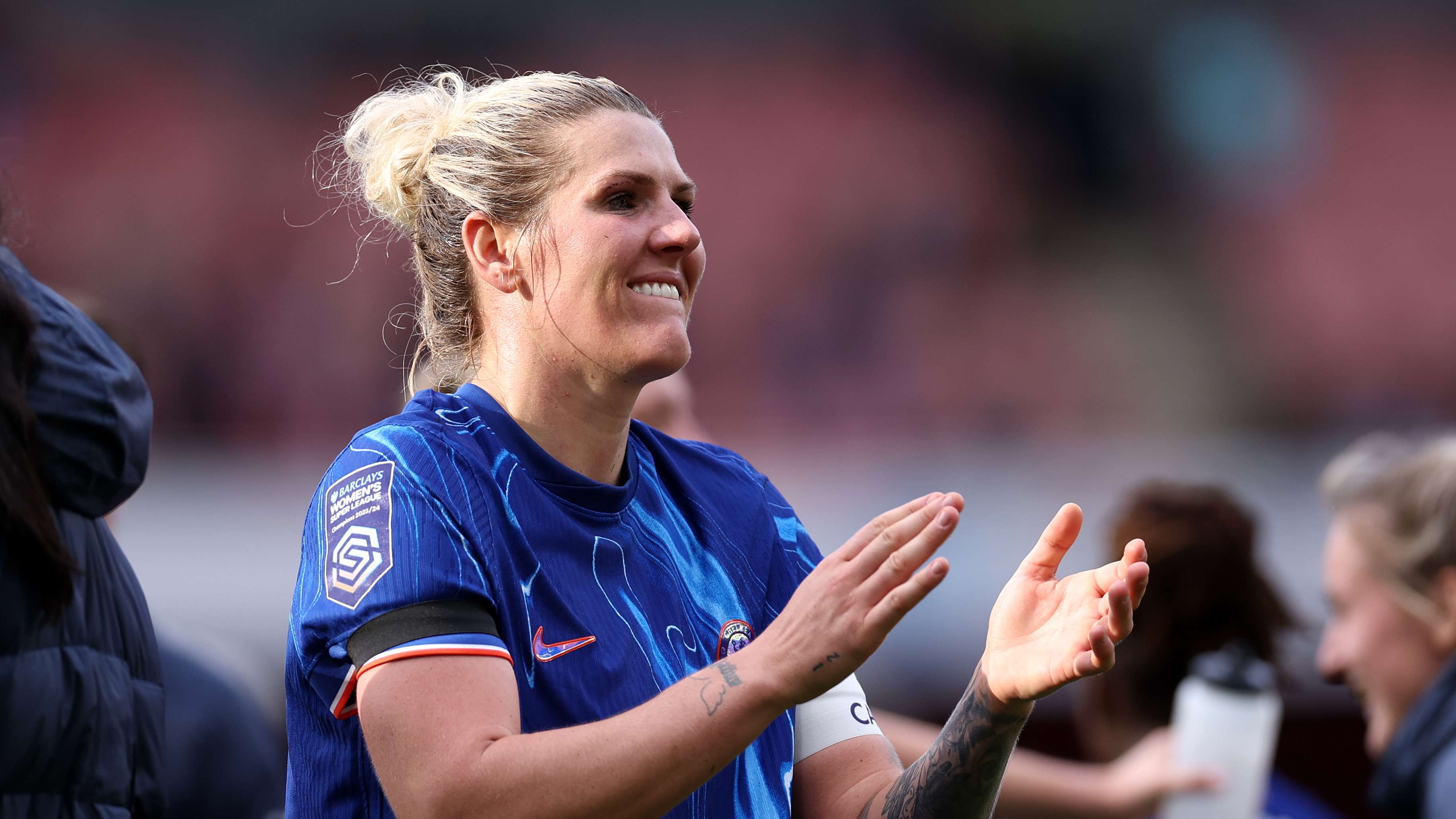 斯基拉：皇马准备续约魔笛至2026年，球员看上去有意继续踢球.